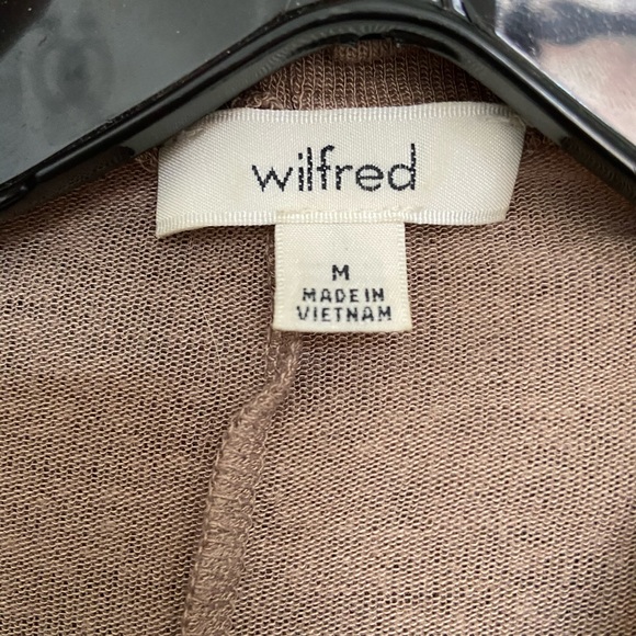 Wilfred Longsleeve - Picture 2 of 2